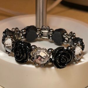 Women’s black and silver flower bracelet
